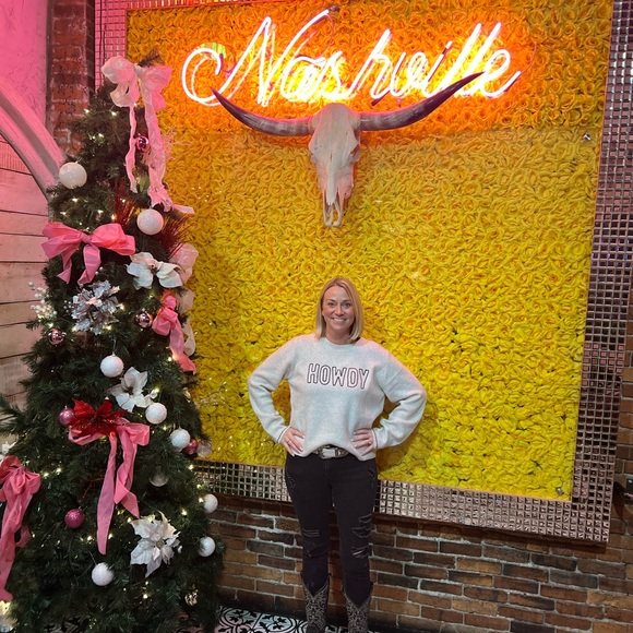 Meet your Posher, Dori - Picture 2 of 4